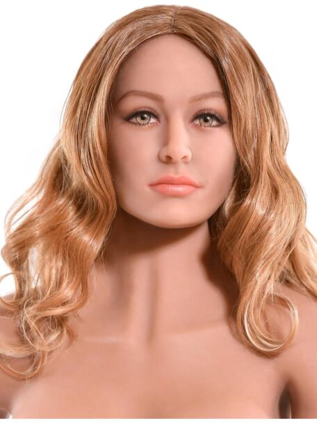 Ultimate Fantasy Dolls Bianca