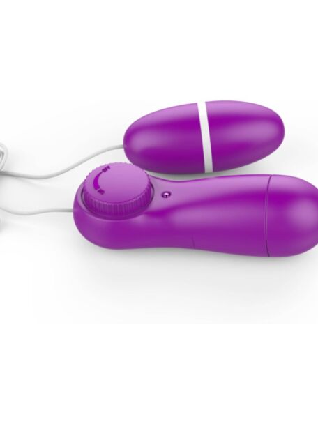 Vibrating egg with remote